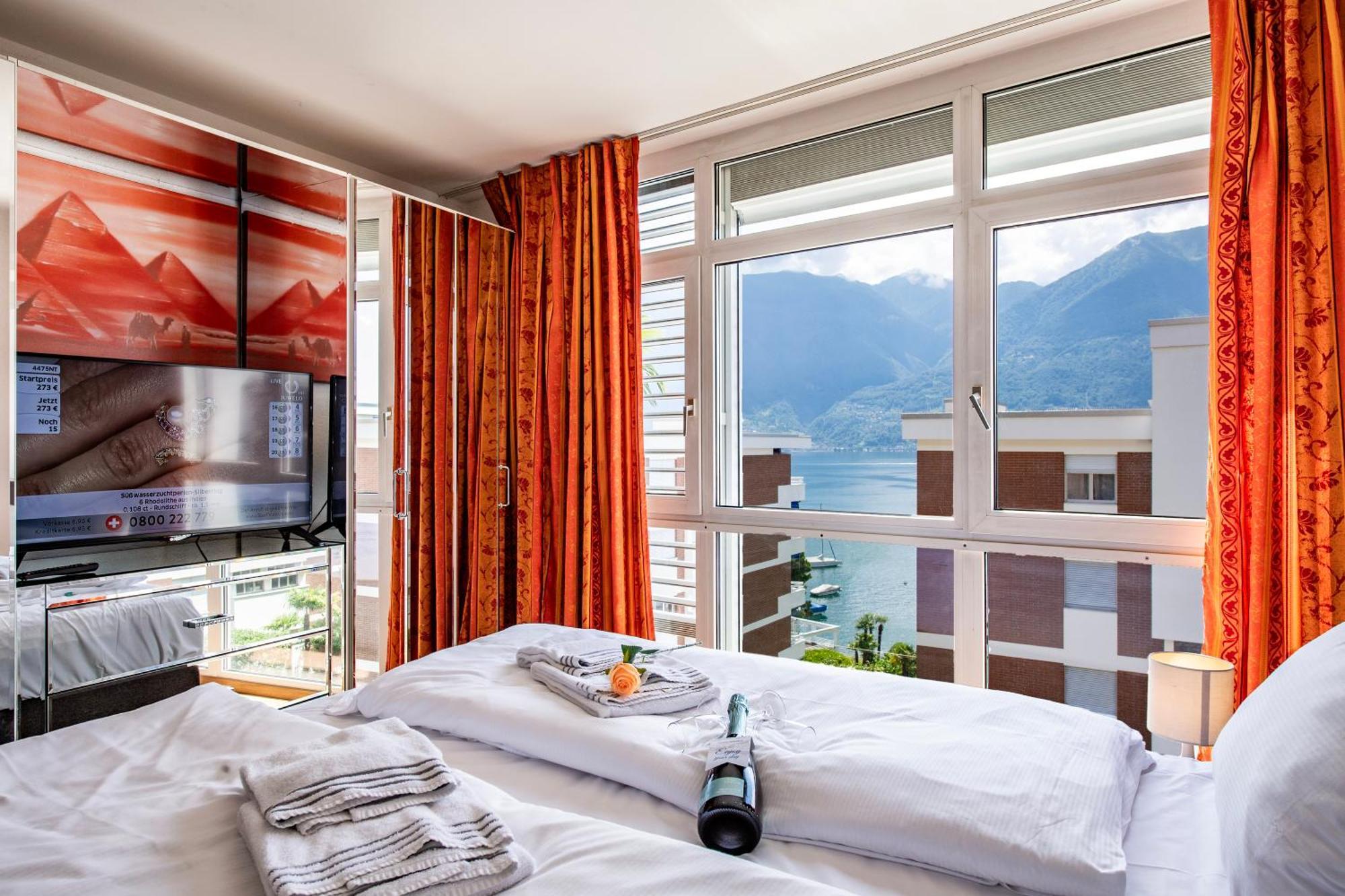 Divina Minusio - Happy Rentals Luaran gambar